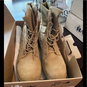 EUC combat boots 12 R